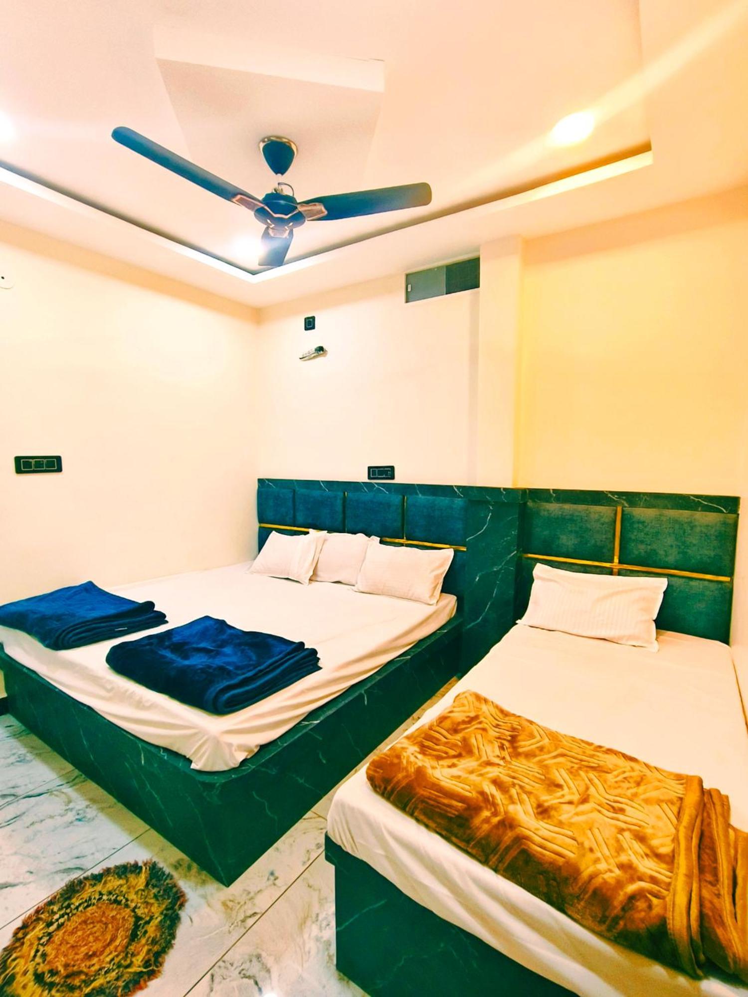 Hotel Shiv Gouri Palace Удджайн Екстер'єр фото